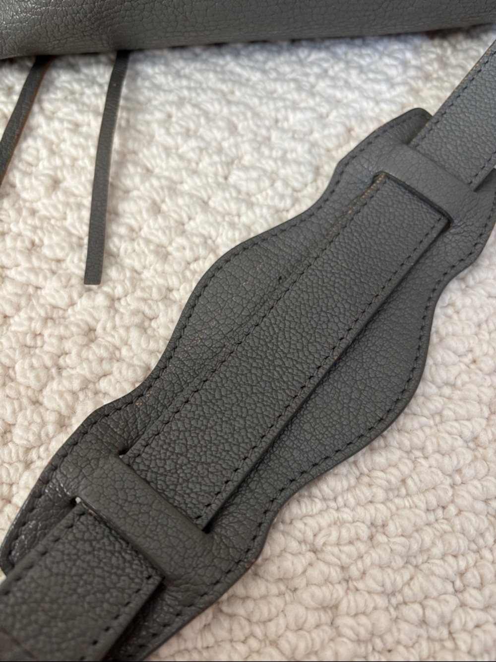 Balenciaga bag - Picture 9 of 12